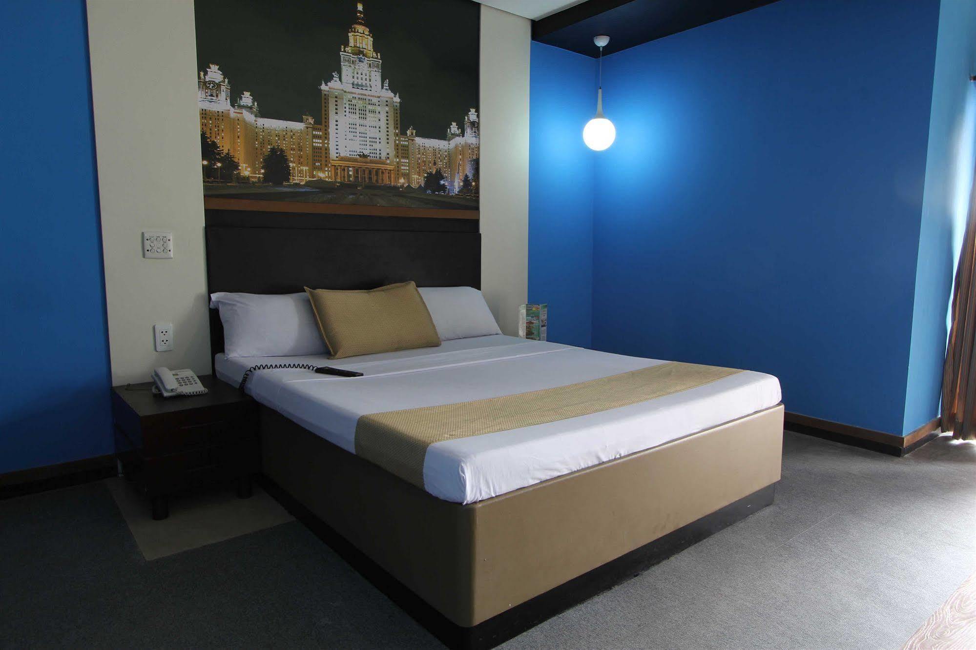 Hotel Dreamworld Araneta Cubao Kültér fotó
