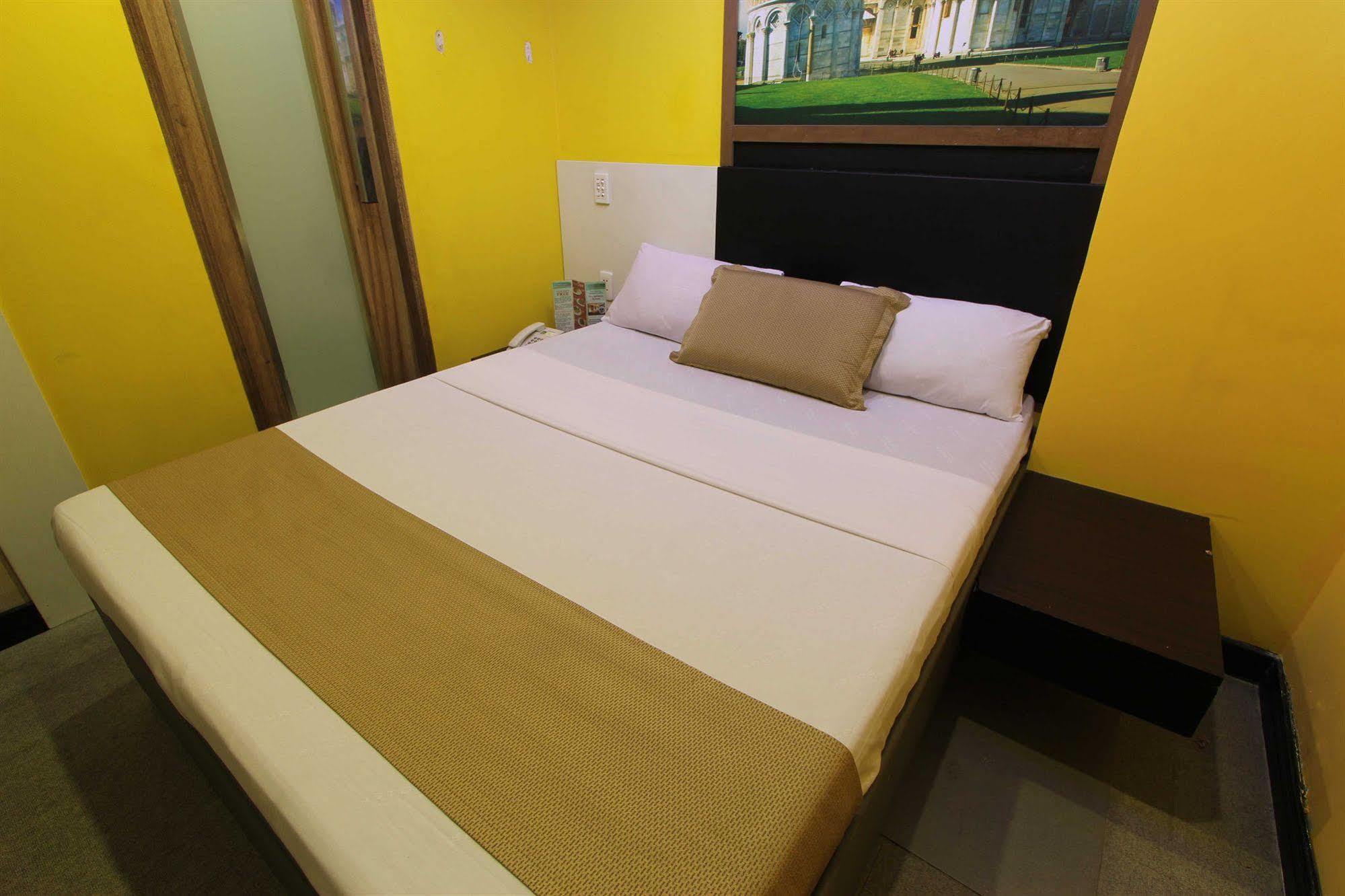 Hotel Dreamworld Araneta Cubao Kültér fotó